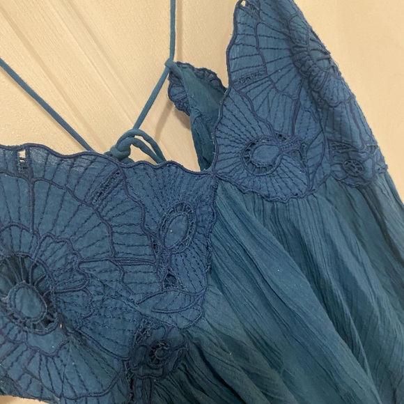 FREE PEOPLE TOP✨ - Picture 3 of 7